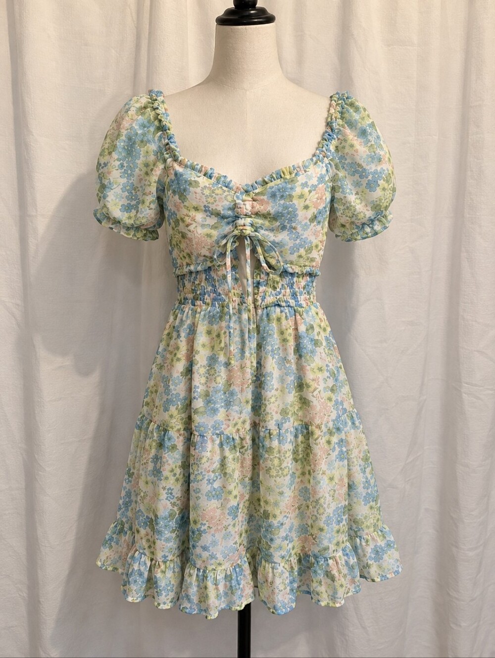 Puff-Sleeve Floral Mini Dress in Floral Pastel Blue, Green and White